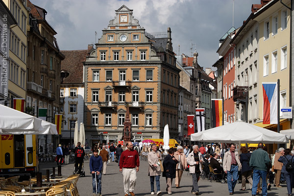 Marktstrasse Konstanz-Altstadt Besucher Einkaufsmaile Spaziergnger Bars schlendernde Urlauber