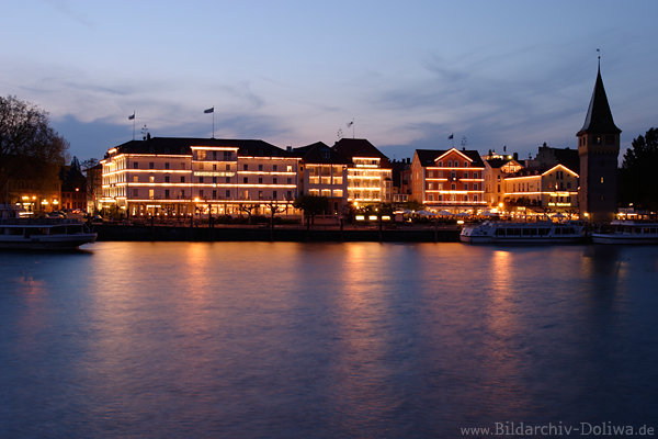 Nachtlichter Hafenhotels Lindau Wasserufer Bodensee Port Nachtbild Spiegelung Romantikfoto