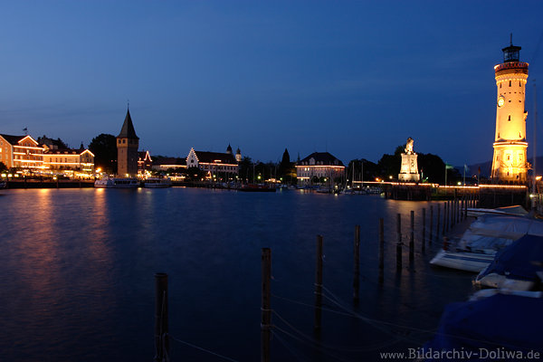 Hafenbucht Lindau Leuchttrme Bodensee Wasserpanorama Nachtfoto