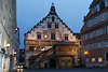 Lindauer Bismarckplatz Altes Rathaus dekorative Wandfresken in Altstadt Architektur Nachtlichter