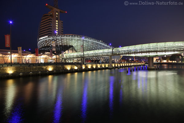Bremerhaven Klimahaus Nachtlichter in Wasser romantische Fotokunst Architektur-Bild