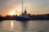Sonnenuntergang Abendidyll Foto ber Schiff in Hafen Landschaft Cuxhaven Wasser