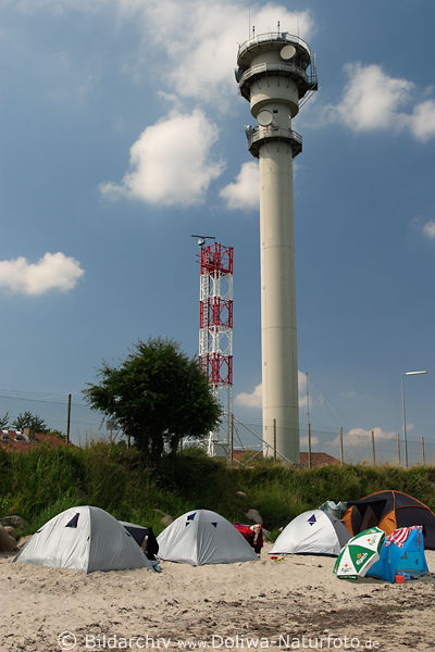 Zelte am Strand Foto Fehmarn Strandurlaub unter Turm Mast Ostkste Sand am Meer